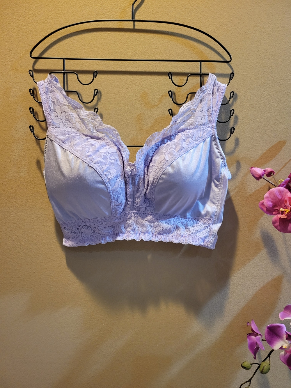 Rhonda Shear Lavender Lace Full-Coverage Bralette